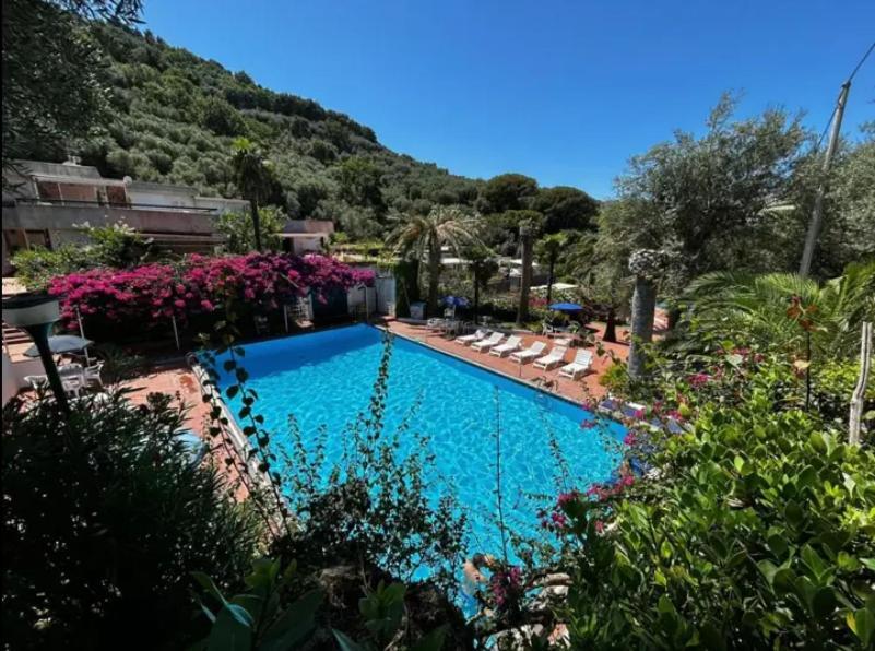 מסה לוברנסה Un Paradiso A Sorrento Con Piscina מראה חיצוני תמונה