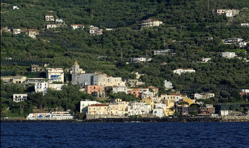 מסה לוברנסה Un Paradiso A Sorrento Con Piscina מראה חיצוני תמונה