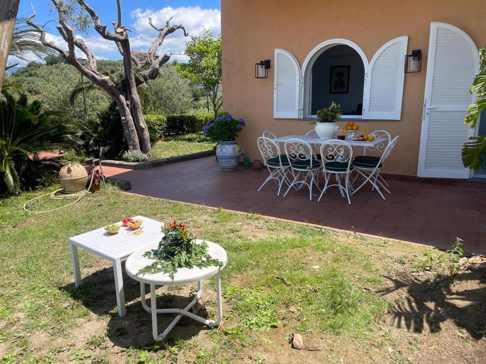 מסה לוברנסה Un Paradiso A Sorrento Con Piscina מראה חיצוני תמונה