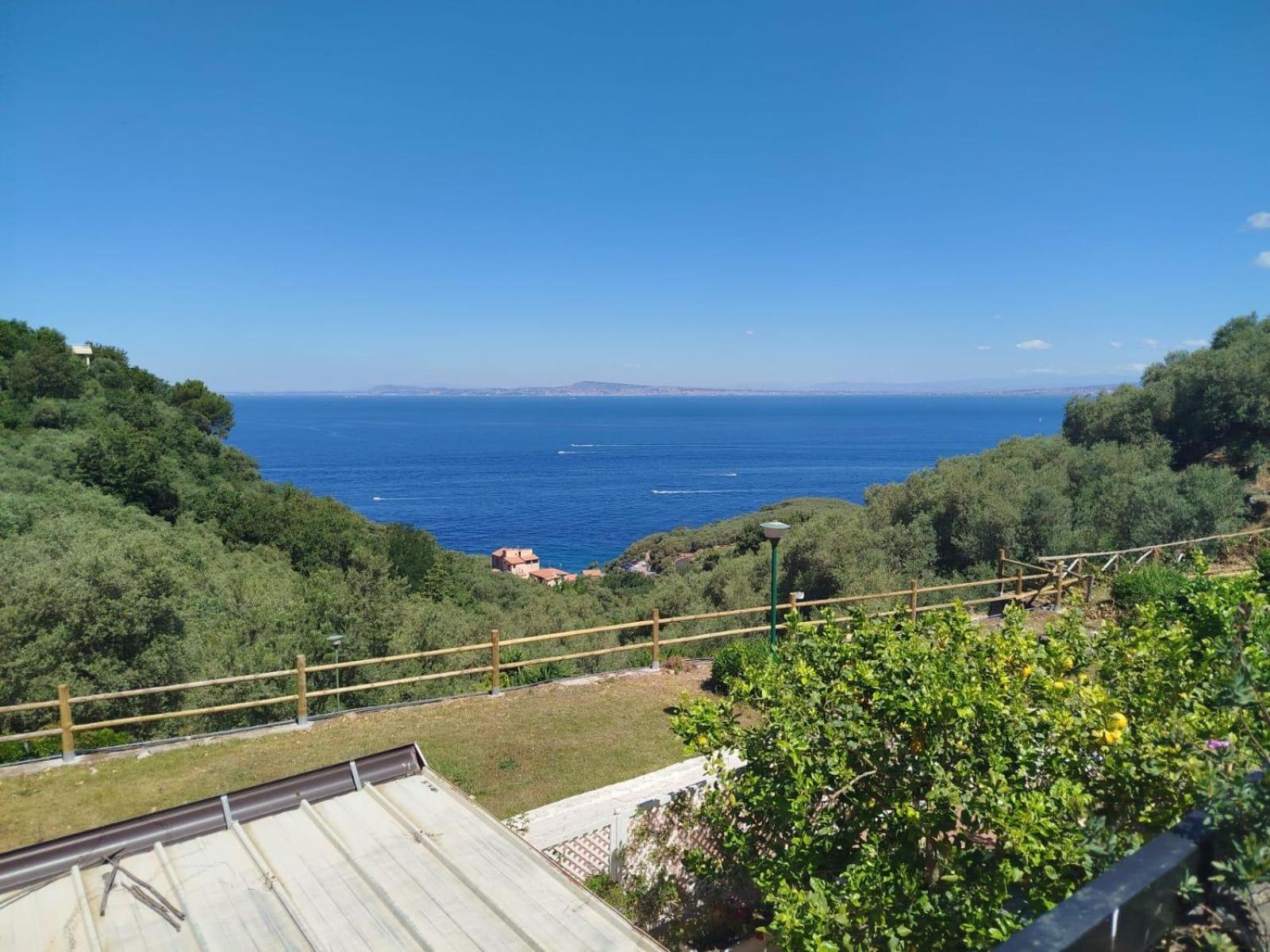 מסה לוברנסה Un Paradiso A Sorrento Con Piscina מראה חיצוני תמונה